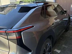 Grau Gebraucht 2022 Toyota bZ4X SUV | 30.900 € (Fairer Preis)