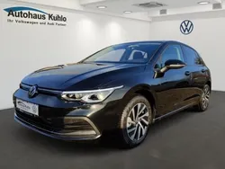 Andere farbe Gebraucht 2024 VW Golf VIII Life Kleinwagen | 26.990 € (Etwas zu teuer)