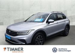 Reflexsilber metallic Gebraucht 2022 VW Tiguan Life SUV | 26.220 € (Fairer Preis)