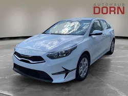 Weiß Neu 2025 Kia Ceed Kleinwagen | 23.390 € (Fairer Preis)