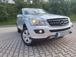 Silber Gebraucht 2005 Mercedes ML320 SUV | 19.800 €