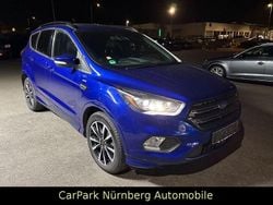 Blau Gebraucht 2017 Ford Kuga ST-Line SUV | 12.399 € (Fairer Preis)