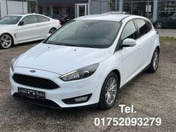 Weiß Gebraucht 2017 Ford Focus Limousine | 6.990 € (Guter Preis)