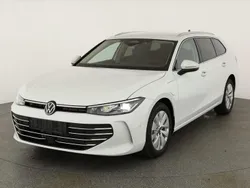 Pure white Neu 2025 VW Passat Business Kombi | 45.445 € (Guter Preis)