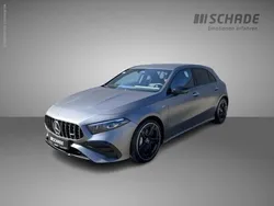 Grau (manufaktur magnolack manufaktur mountaingrau) Neu 2025 Mercedes A35 AMG AMG line Limousine | 60.582 €