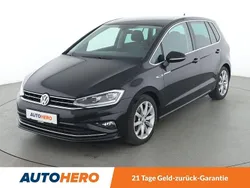 Schwarz Gebraucht 2019 VW Golf Sportsvan Highline Van / Kleinbus | 16.490 € (Fairer Preis)