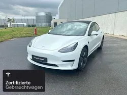 Weiß Gebraucht 2021 Tesla Model 3 Limousine | 24.400 € (Fairer Preis)