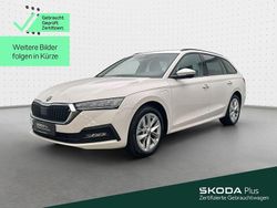 Weiß Gebraucht 2022 Skoda Octavia Ambition Kombi | 21.930 € (Guter Preis)
