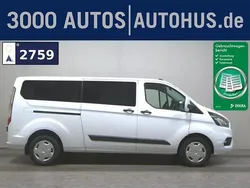 Weiss (frostweiãÿ) Gebraucht 2020 Ford Transit Custom Basis Limousine | 17.990 € (Superpreis)