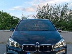 Schwarz Gebraucht 2016 BMW 220 Gran Tourer M Sport Van / Kleinbus | 16.000 € (Fairer Preis)