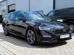 Schwarz Gebraucht 2023 Skoda Octavia RS Kombi | 24.450 € (Fairer Preis)