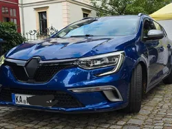 Blau Gebraucht 2018 Renault Mégane GrandTour GT Kombi | 15.990 € (Guter Preis)