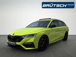 Mamba grün Gebraucht 2023 Skoda Octavia RS Kombi | 41.980 € (Teuer)