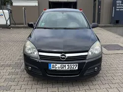 Gebraucht 2006 Opel Astra Limousine | 2.100 € (Etwas zu teuer)