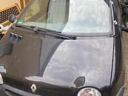 Schwarz Gebraucht 2003 Renault Twingo Kleinwagen | 760 €