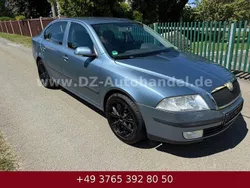 Grau Gebraucht 2008 Skoda Octavia Ambiente Limousine | 1.850 € (Guter Preis)