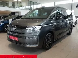 Grau Gebraucht 2024 VW Multivan Goal Van / Kleinbus | 58.250 € (Fairer Preis)