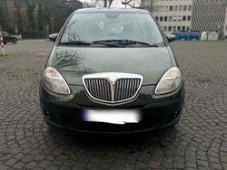 Grün Gebraucht 2005 Lancia Musa Van / Kleinbus | 2.450 € (Etwas zu teuer)