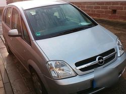 Silber Gebraucht 2005 Opel Meriva Van / Kleinbus | 1.800 € (Guter Preis)