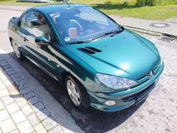 Grün Gebraucht 2004 Peugeot 206 CC Roland Garros Cabrio | 1.700 € (Guter Preis)