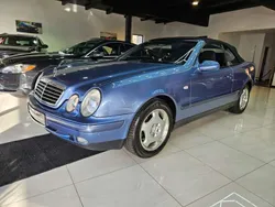 Blau Gebraucht 2000 Mercedes CLK230 Elegance Cabrio | 9.999 € (Teuer)