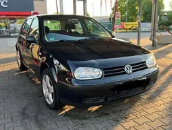 Schwarz Gebraucht 2001 VW Golf IV Basis Limousine | 1.200 € (Fairer Preis)