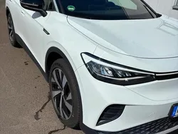 Weiß Gebraucht 2021 VW ID.4 Pro Performance SUV | 27.750 € (Fairer Preis)