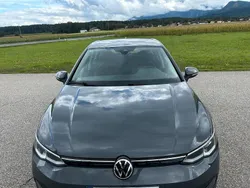 Grau Gebraucht 2020 VW Golf VIII Limousine | 17.490 € (Fairer Preis)