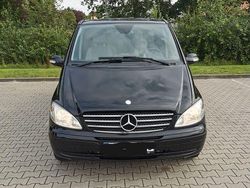 Schwarz Gebraucht 2010 Mercedes Viano Van / Kleinbus | 14.690 € (Teuer)