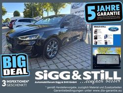 Obsidianschwarz metallic Gebraucht 2024 Ford Focus ST-Line X Limousine | 24.950 € (Guter Preis)
