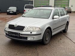 Silber Gebraucht 2009 Skoda Octavia Elegance Kombi | 2.500 € (Fairer Preis)