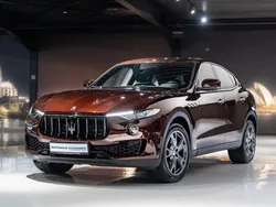 Braun Gebraucht 2019 Maserati Levante SUV | 38.980 €
