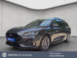 Grau Gebraucht 2024 Ford Focus ST-Line X Limousine | 26.440 € (Fairer Preis)