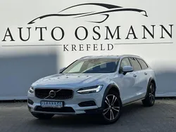 Ice white, solid / solid Gebraucht 2021 Volvo V90 CC Pro Kombi | 30.730 € (Guter Preis)