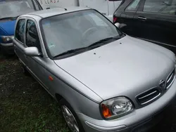 Silber Gebraucht 2001 Nissan Micra Kleinwagen | 1.550 € (Teuer)