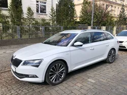 Weiß Gebraucht 2016 Skoda Superb LAURIN & KLEMENT Kombi | 17.500 € (Superpreis)