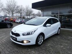 Weiß Gebraucht 2012 Kia Ceed Sportswagon Kombi | 8.990 € (Etwas zu teuer)