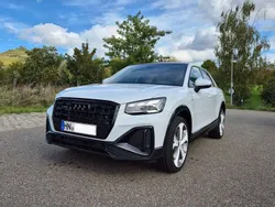 Weiß Gebraucht 2023 Audi Q2 S-Line SUV | 37.900 € (Teuer)