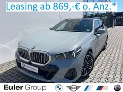 Grau Gebraucht 2024 BMW 540 M Sport Kombi | 65.989 €