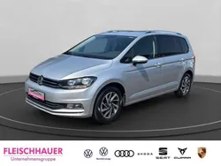 Silber Gebraucht 2017 VW Touran Sound Van / Kleinbus | 18.900 € (Guter Preis)