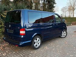 Blau Gebraucht 2007 VW Multivan Van | 15.900 € (Teuer)
