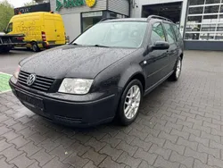 Schwarz Gebraucht 2002 VW Bora Trendline Limousine | 1.700 € (Fairer Preis)