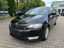Schwarz Gebraucht 2014 Skoda Rapid Ambition Limousine | 6.990 € (Fairer Preis)