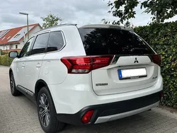 Weiß Gebraucht 2018 Mitsubishi Outlander Edition SUV | 14.599 € (Superpreis)
