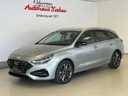 Shimmering silver Gebraucht 2021 Hyundai i30 Edition 30+ Kombi | 19.950 € (Fairer Preis)