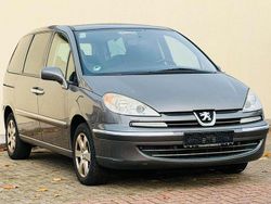 Grau Gebraucht 2008 Peugeot 807 Tendance Van / Kleinbus | 2.790 € (Fairer Preis)