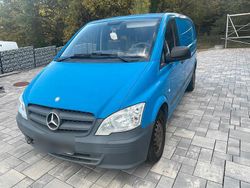 Blau Gebraucht 2011 Mercedes Vito Van / Kleinbus | 4.200 €