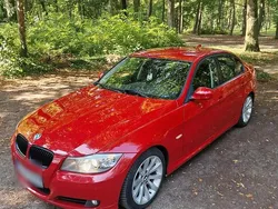 Rot Gebraucht 2011 BMW 320 Limousine | 6.900 € (Fairer Preis)