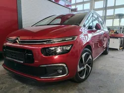 Rot Gebraucht 2017 Citroën Grand C4 Picasso Van / Kleinbus | 11.900 € (Fairer Preis)
