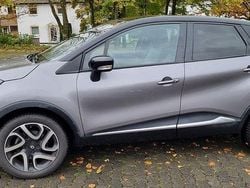Gebraucht 2015 Renault Captur Dynamique SUV | 12.900 € (Fairer Preis)